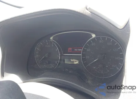 2015 Nissan Pathfinder Sv z USA, uszkodzony, nr VIN 5N1AR2MM6FC668911